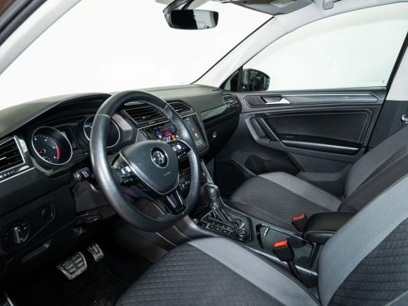 Volkswagen Tiguan II с пробегом 2017 года, цена 2 533 000 рублей, 153500 км, внедорожник, Автокод Объявления