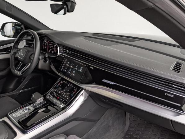 Audi Q8 I (4M) с пробегом 2022 года, цена 8 915 000 рублей, 20645 км, внедорожник, Автокод Объявления