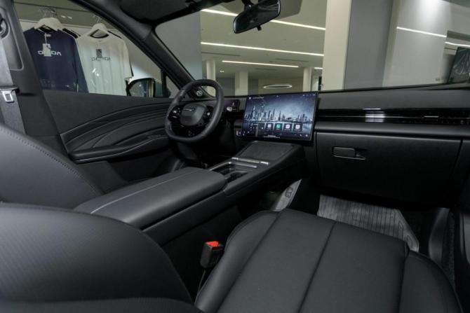 Новый Omoda C7 2026 года, цена 3 299 000 рублей, внедорожник, Автокод Объявления