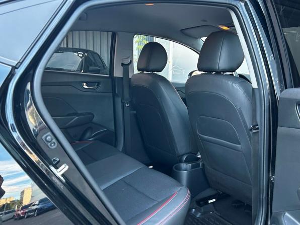 Hyundai Solaris II Рестайлинг с пробегом 2022 года, цена 1 798 600 рублей, 35962 км, седан, Автокод Объявления
