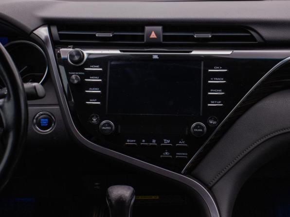 Toyota Camry VIII (XV70) с пробегом 2018 года, цена 1 948 000 рублей, 297976 км, седан, Автокод Объявления