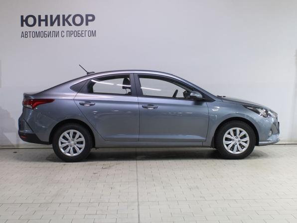 Hyundai Solaris II Рестайлинг с пробегом 2020 года, цена 1 699 000 рублей, 61807 км, седан, Автокод Объявления