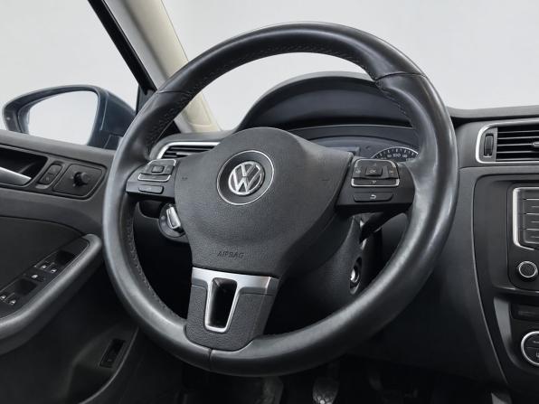 Volkswagen Jetta VI с пробегом 2013 года, цена 964 000 рублей, 226475 км, седан, Автокод Объявления