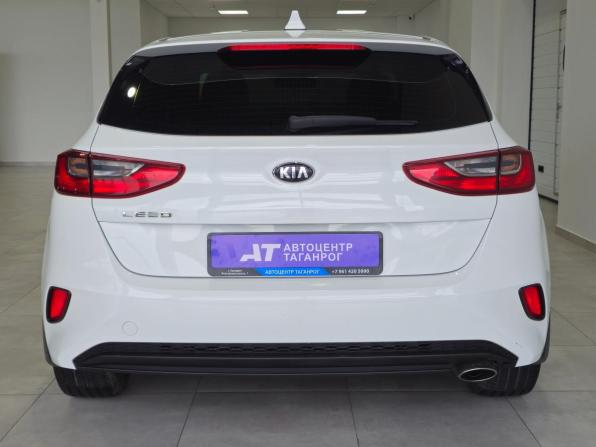 Kia Ceed III с пробегом 2018 года, цена 1 675 000 рублей, 160000 км, хэтчбек, Автокод Объявления