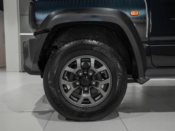 Suzuki Jimny IV с пробегом 2025 года, цена 3 990 000 рублей, 25 км, внедорожник, Автокод Объявления