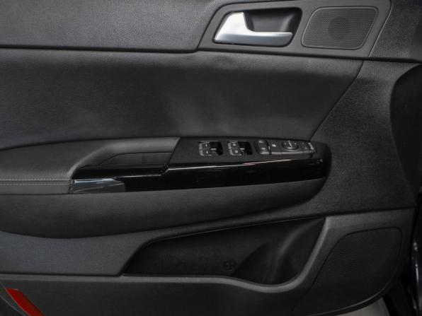 Kia Sportage IV Рестайлинг с пробегом 2021 года, цена 2 940 000 рублей, 59251 км, внедорожник, Автокод Объявления