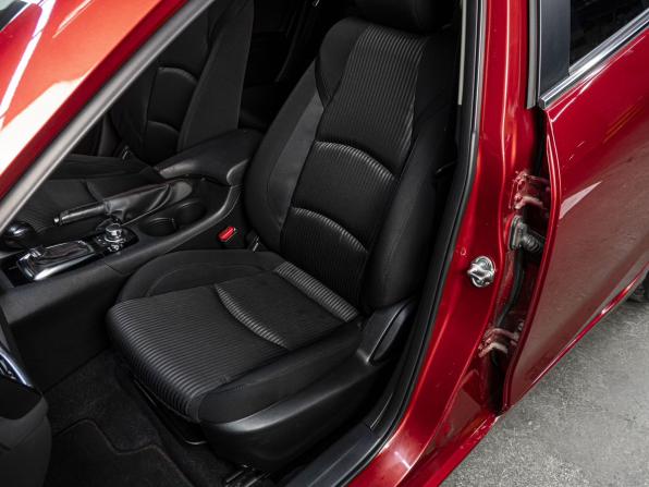 Mazda Axela III с пробегом 2015 года, цена 1 579 000 рублей, 118909 км, хэтчбек, Автокод Объявления