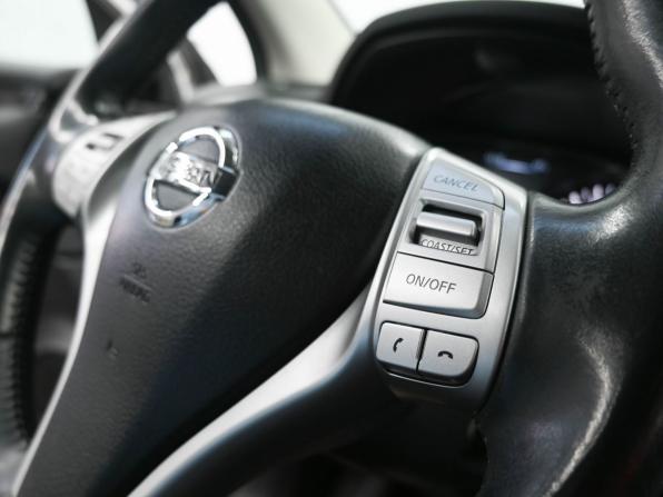 Nissan Qashqai II с пробегом 2016 года, цена 1 779 900 рублей, 86000 км, внедорожник, Автокод Объявления