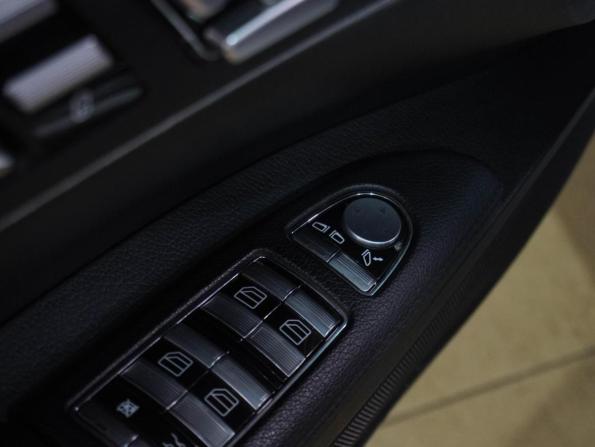 Mercedes-Benz S-Класс V (W221) с пробегом 2006 года, цена 999 000 рублей, 261512 км, седан, Автокод Объявления