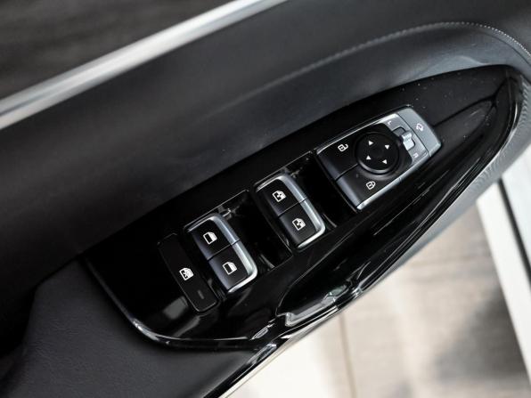 Kia K5 III с пробегом 2022 года, цена 2 750 000 рублей, 62013 км, седан, Автокод Объявления