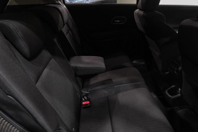 Honda Vezel I с пробегом 2014 года, цена 1 399 000 рублей, 165700 км, внедорожник, Автокод Объявления