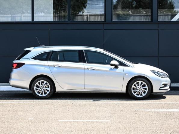 Opel Astra K с пробегом 2018 года, цена 1 378 000 рублей, 96333 км, универсал, Автокод Объявления