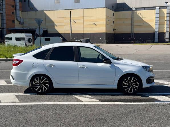 Lada (ВАЗ) Granta I Рестайлинг с пробегом 2023 года, цена 999 000 рублей, 40000 км, лифтбек, Автокод Объявления
