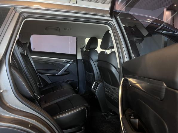 Geely Atlas Pro с пробегом 2023 года, цена 1 600 000 рублей, 130422 км, внедорожник, Автокод Объявления