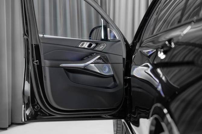 Новый BMW X7 I (G07) Рестайлинг 2025 года, цена 26 428 900 рублей, внедорожник, Автокод Объявления