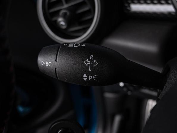 Mini Hatch III (F55/F56) Рестайлинг с пробегом 2019 года, цена 2 760 000 рублей, 62745 км, хэтчбек, Автокод Объявления