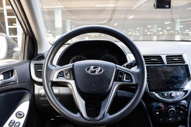 Hyundai Solaris I Рестайлинг с пробегом 2015 года, цена 1 069 000 рублей, 113068 км, хэтчбек, Автокод Объявления