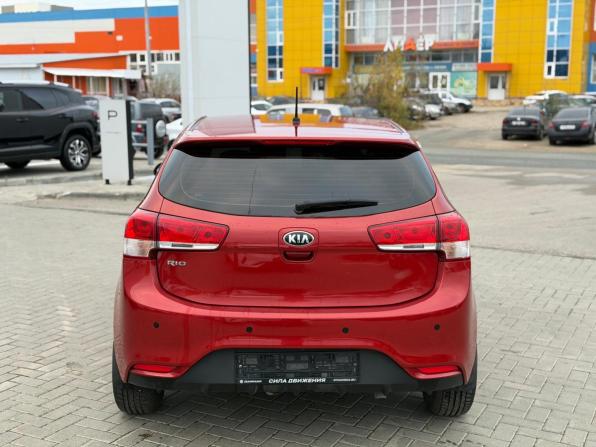 Kia Rio III Рестайлинг с пробегом 2016 года, цена 1 155 000 рублей, 91978 км, хэтчбек, Автокод Объявления