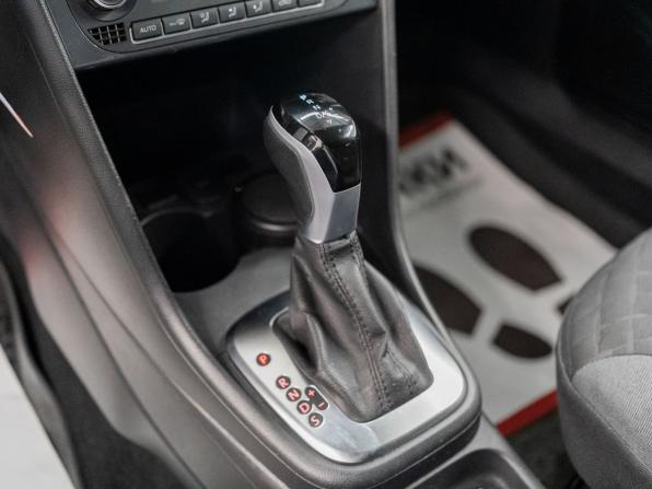 Volkswagen Polo V Рестайлинг с пробегом 2019 года, цена 1 280 000 рублей, 105000 км, седан, Автокод Объявления