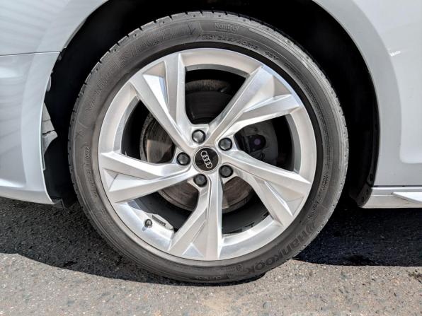 Audi A4 V (B9) Рестайлинг с пробегом 2022 года, цена 3 495 000 рублей, 56327 км, седан, Автокод Объявления