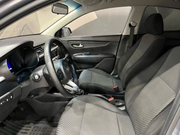 Kia Rio IV с пробегом 2017 года, цена 999 000 рублей, 123670 км, седан, Автокод Объявления