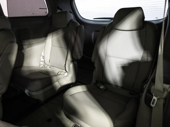 Kia Carnival III с пробегом 2020 года, цена 2 970 000 рублей, 134720 км, минивэн, Автокод Объявления