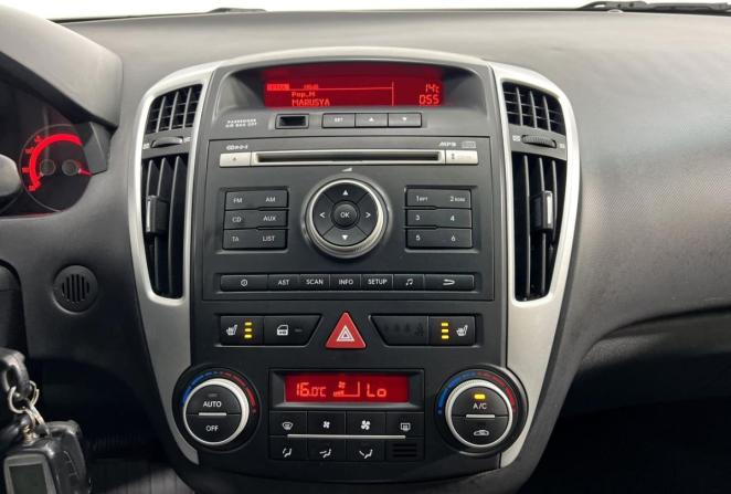 Kia Ceed I Рестайлинг с пробегом 2011 года, цена 895 000 рублей, 127245 км, хэтчбек, Автокод Объявления