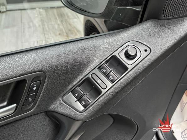 Volkswagen Tiguan I Рестайлинг с пробегом 2012 года, цена 1 058 000 рублей, 170000 км, внедорожник, Автокод Объявления