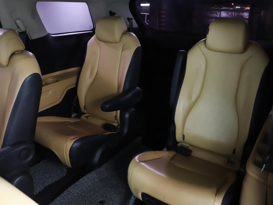 Kia Carnival IV Москва  - изображение 19