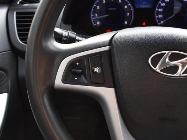 Hyundai Solaris I с пробегом 2013 года, цена 685 000 рублей, 192997 км, седан, Автокод Объявления