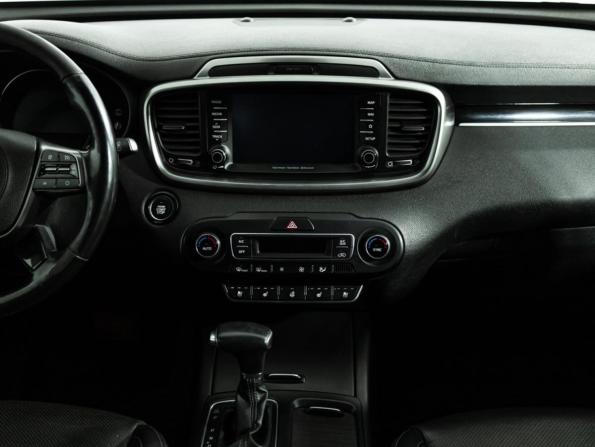 Kia Sorento III Prime Рестайлинг с пробегом 2018 года, цена 1 999 777 рублей, 342242 км, внедорожник, Автокод Объявления
