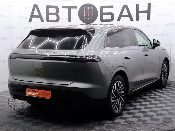 Exeed Exlantix ET с пробегом 2025 года, цена 5 400 000 рублей, 2850 км, внедорожник, Автокод Объявления