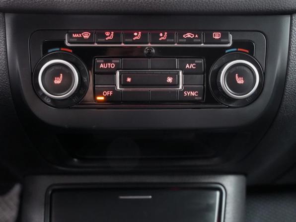 Volkswagen Tiguan I Рестайлинг с пробегом 2013 года, цена 1 124 000 рублей, 177000 км, внедорожник, Автокод Объявления