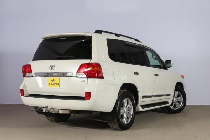 Toyota Land Cruiser 200 Series Рестайлинг 1 с пробегом 2013 года, цена 3 749 000 рублей, 116939 км, внедорожник, Автокод Объявления