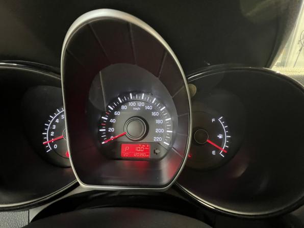 Kia Rio III Рестайлинг с пробегом 2016 года, цена 815 000 рублей, 123000 км, седан, Автокод Объявления