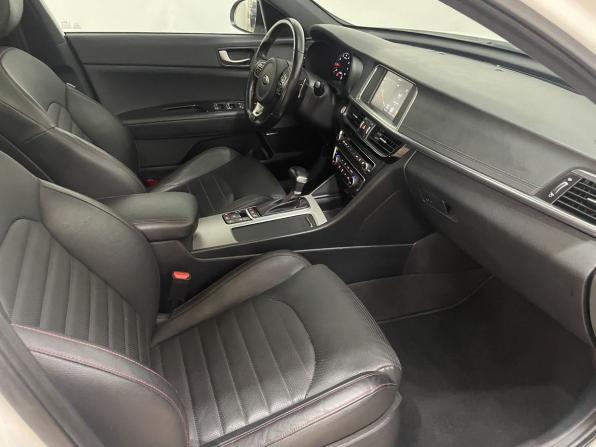 Kia Optima IV Рестайлинг с пробегом 2018 года, цена 2 130 000 рублей, 97322 км, седан, Автокод Объявления