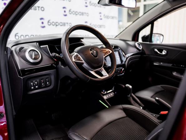 Renault Kaptur I Рестайлинг с пробегом 2021 года, цена 1 777 000 рублей, 60972 км, внедорожник, Автокод Объявления