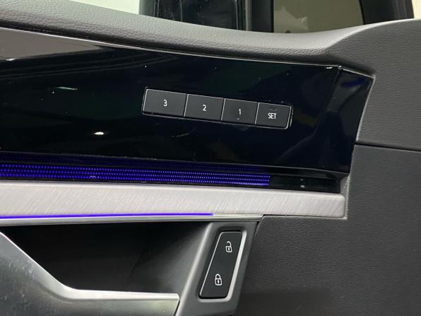 Volkswagen Touareg III с пробегом 2022 года, цена 6 999 000 рублей, 115650 км, внедорожник, Автокод Объявления