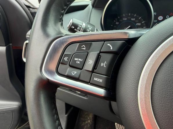 Jaguar F-Pace I с пробегом 2019 года, цена 2 765 000 рублей, 110000 км, внедорожник, Автокод Объявления