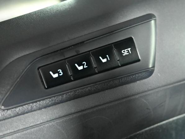 Toyota Alphard III с пробегом 2015 года, цена 3 570 000 рублей, 161799 км, минивэн, Автокод Объявления