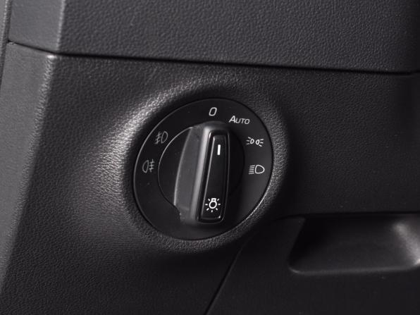 Skoda Karoq I с пробегом 2022 года, цена 2 475 995 рублей, 59586 км, внедорожник, Автокод Объявления