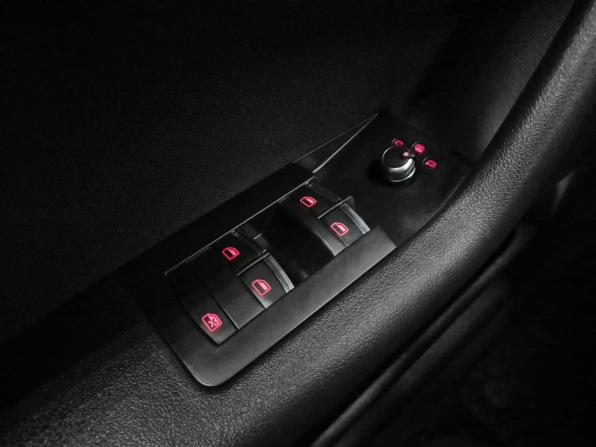 Audi A3 II (8P) Рестайлинг 2 с пробегом 2011 года, цена 850 000 рублей, 285583 км, хэтчбек, Автокод Объявления
