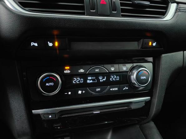 Mazda 6 III (GJ) Рестайлинг с пробегом 2015 года, цена 1 645 000 рублей, 174381 км, седан, Автокод Объявления