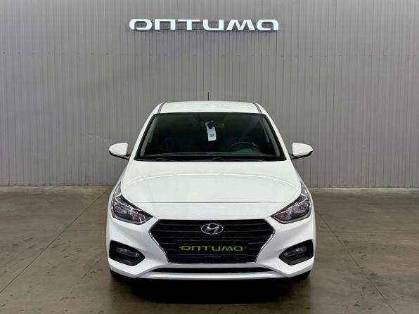 Hyundai Solaris II с пробегом 2018 года, цена 1 397 000 рублей, 125173 км, седан, Автокод Объявления