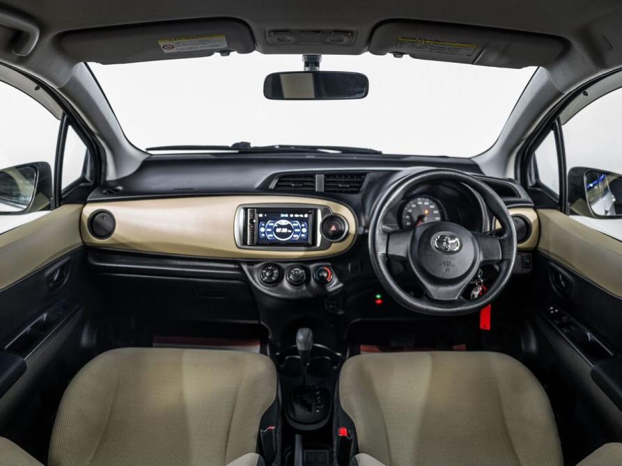 Toyota Vitz III (XP130) Иркутск  - изображение 8