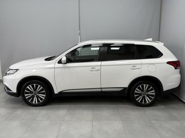 Mitsubishi Outlander III Рестайлинг 3 с пробегом 2020 года, цена 2 535 000 рублей, 103624 км, внедорожник, Автокод Объявления