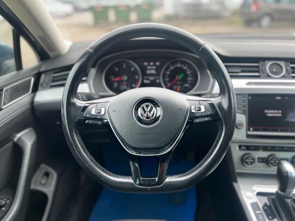 Volkswagen Passat B8 с пробегом 2016 года, цена 1 470 000 рублей, 304764 км, универсал, Автокод Объявления