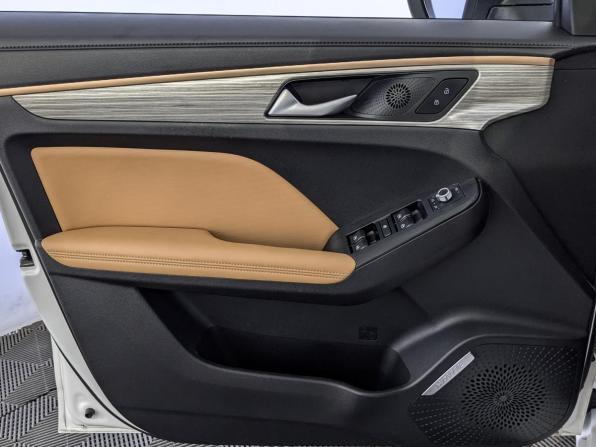 Haval Jolion I с пробегом 2023 года, цена 1 780 000 рублей, 48068 км, внедорожник, Автокод Объявления