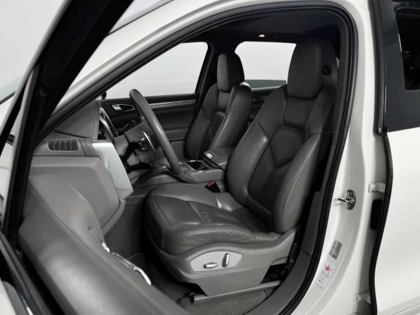 Porsche Cayenne II (958) с пробегом 2010 года, цена 2 444 900 рублей, 186466 км, внедорожник, Автокод Объявления