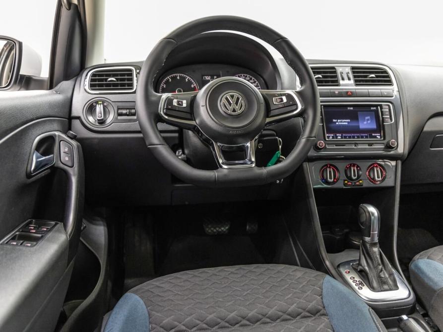 Volkswagen Polo V Рестайлинг Волгоград  - изображение 14